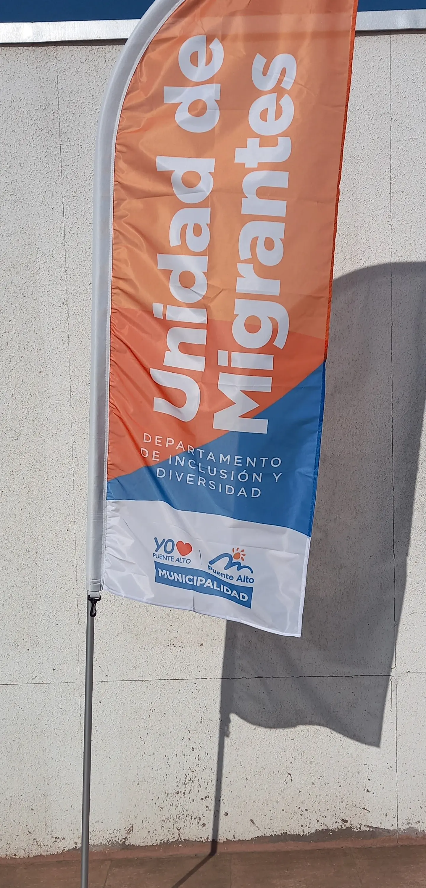 Bnadera tipo Vela Municipalidad Puente Alto 1