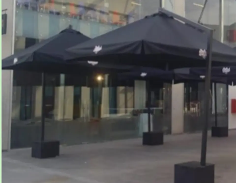 Toldos / Quitasol Cafeteria Restaurant 2