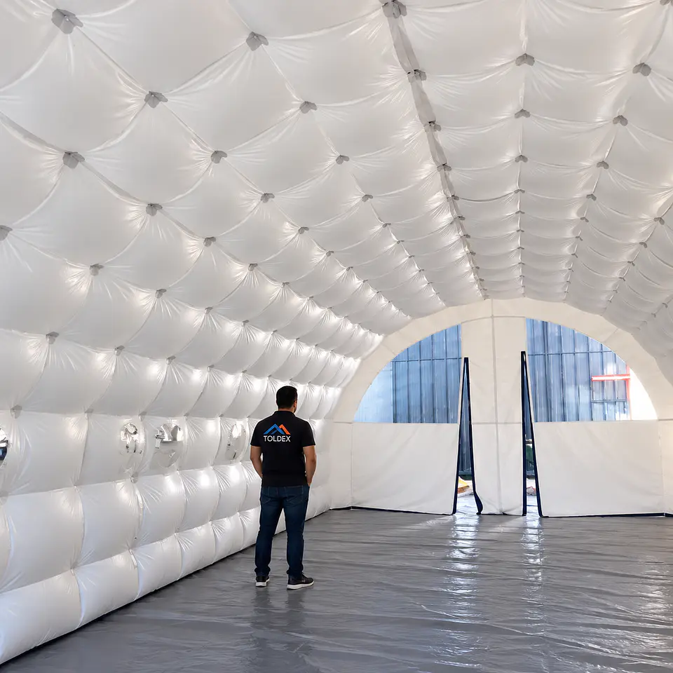 Carpa Inflable 10x5 mt con conexion electrica 2