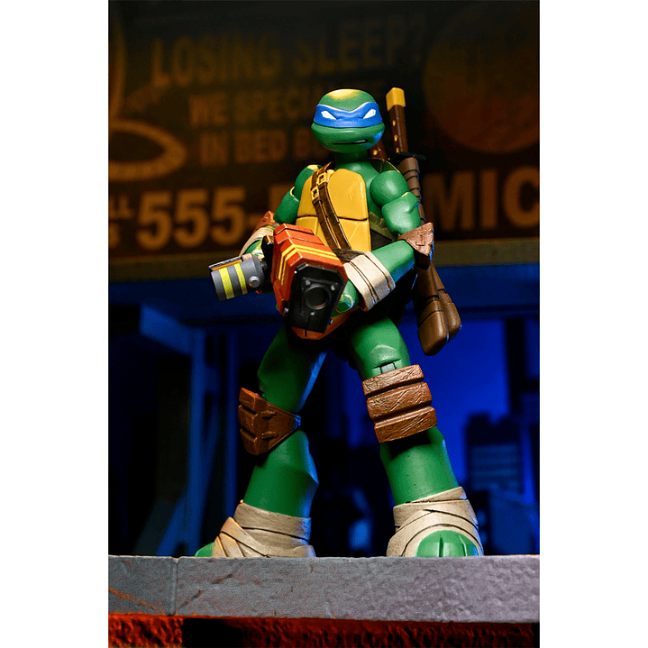 [PRV] Ultimate Leonardo, Teenage Mutant Ninja Turtles (2012 Cartoon) - NECA 3