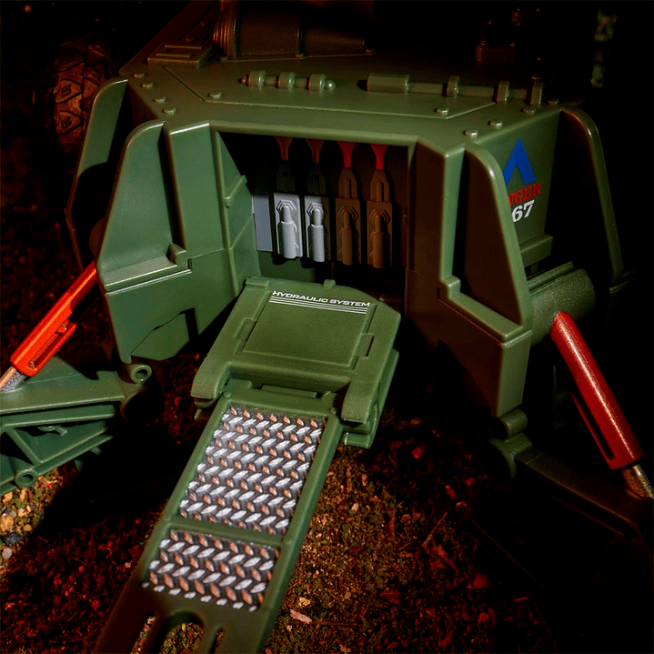 [PRV] Clayton Hawk Abernathy with M.M.S. (Mobile Missile System), G.I. Joe - Classified Series 6