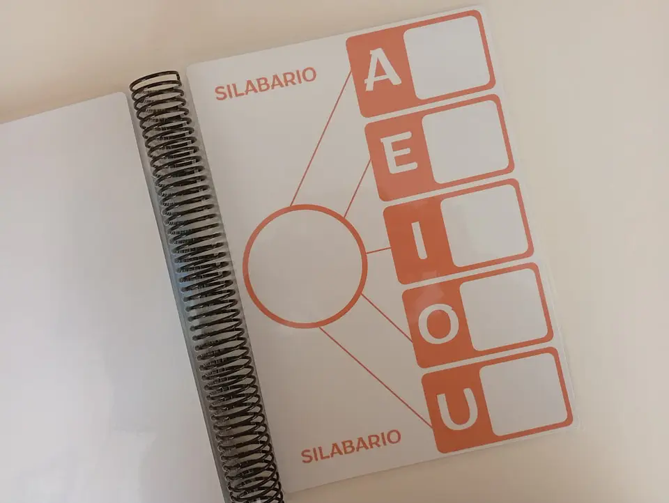 Libro de Estimulación Infantil de Lectoescritura Personalizado 8