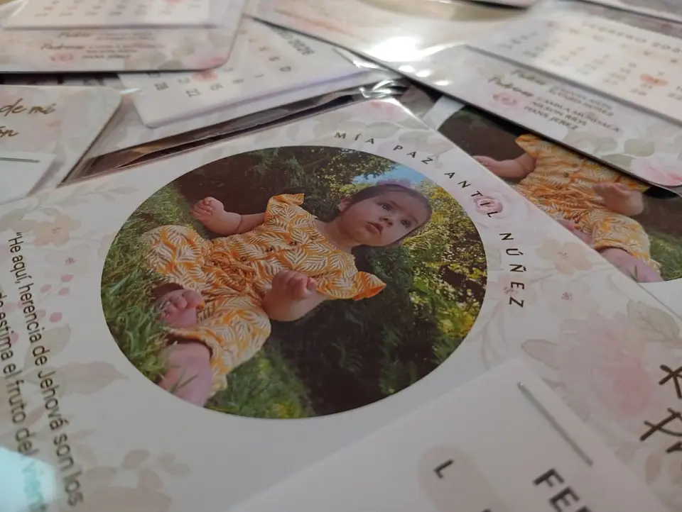 Calendarios magnéticos personalizados para bautizo 2