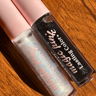 Magic lip gloss
