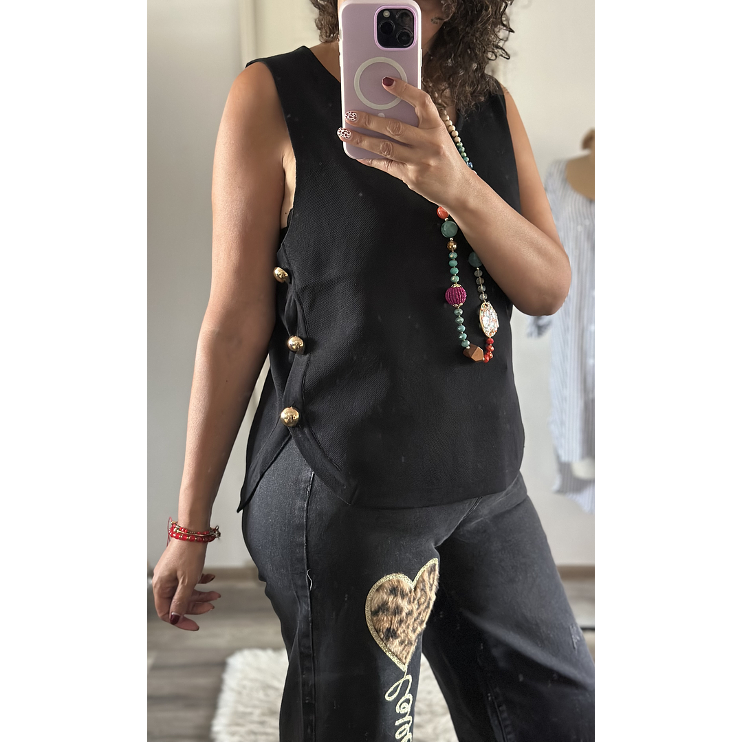 Sweater Sin Mangas  3