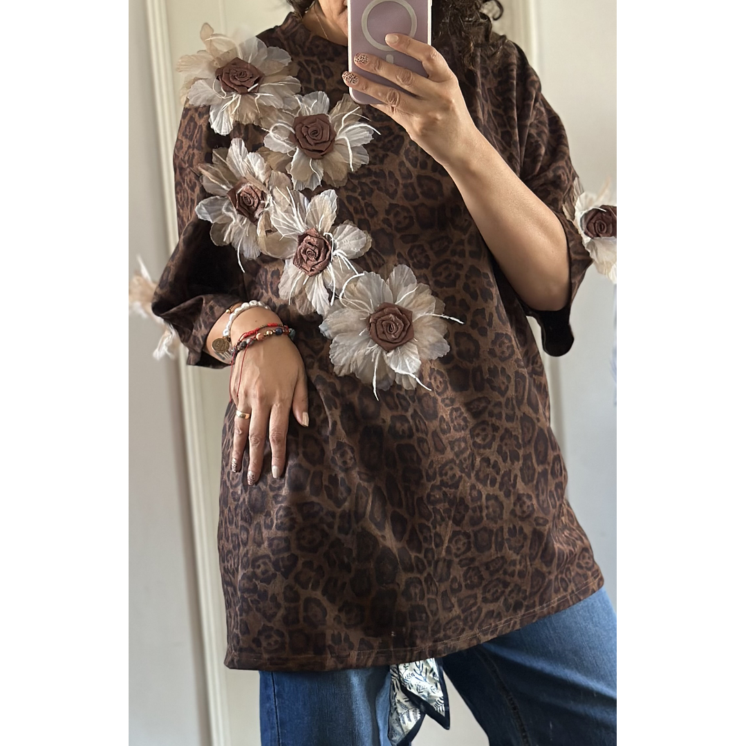 Polera Animal print rosal 2