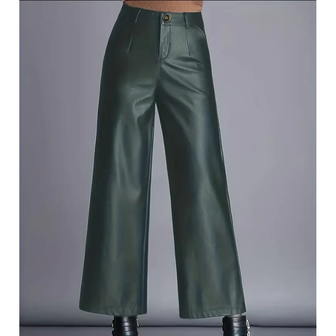 Pantalon Ecocuero corto 4