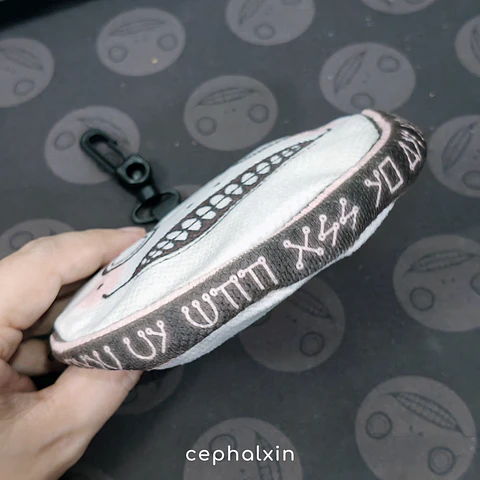 ❀ NieR Emil Pouch