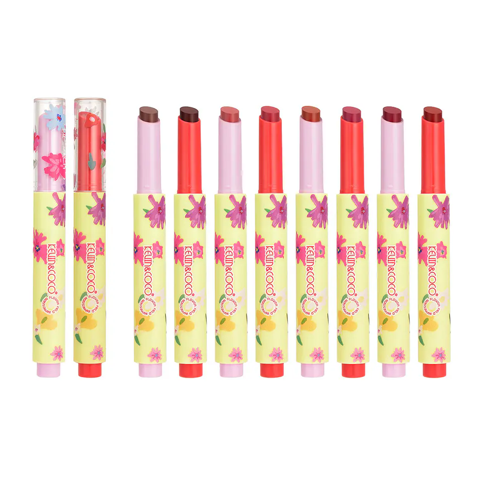 Lápiz Labial Crayon KEVIN&COCO Flower Impression — Barra de Labios Cremosa, Hidratante y de Alta Pigmentación (8 Tonos Florales) 1
