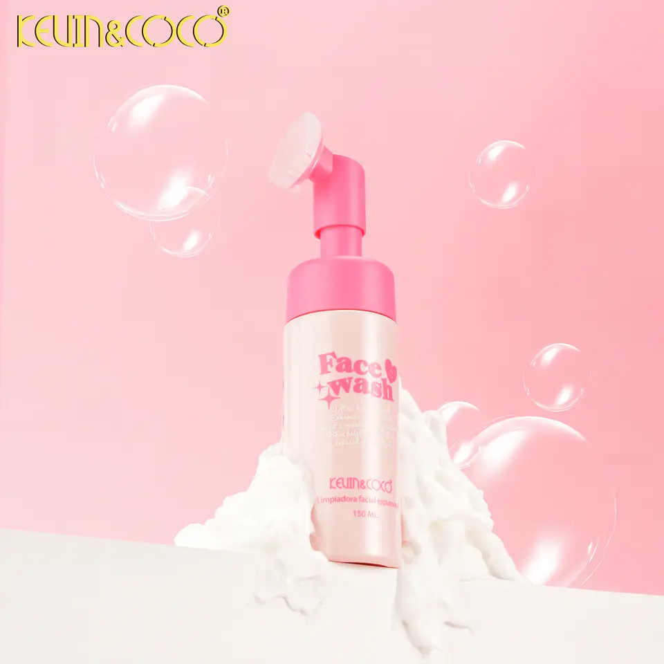 Limpiador facial en espuma refrescante de 150 ml  8