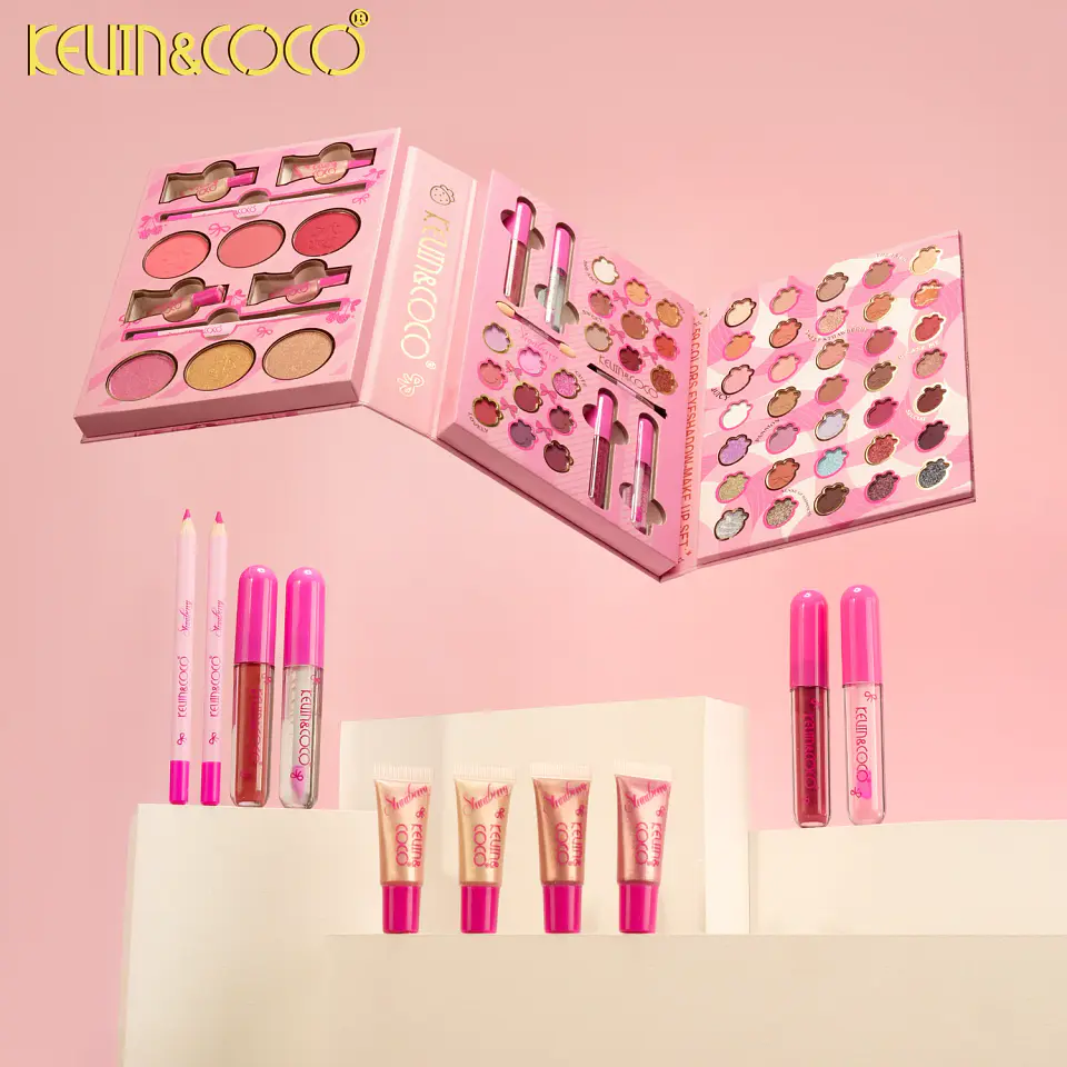 Set de maquillaje fresas dulces  2