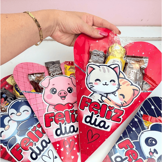 Plantillas de Diseño Conos San Valentín Archivos PDF