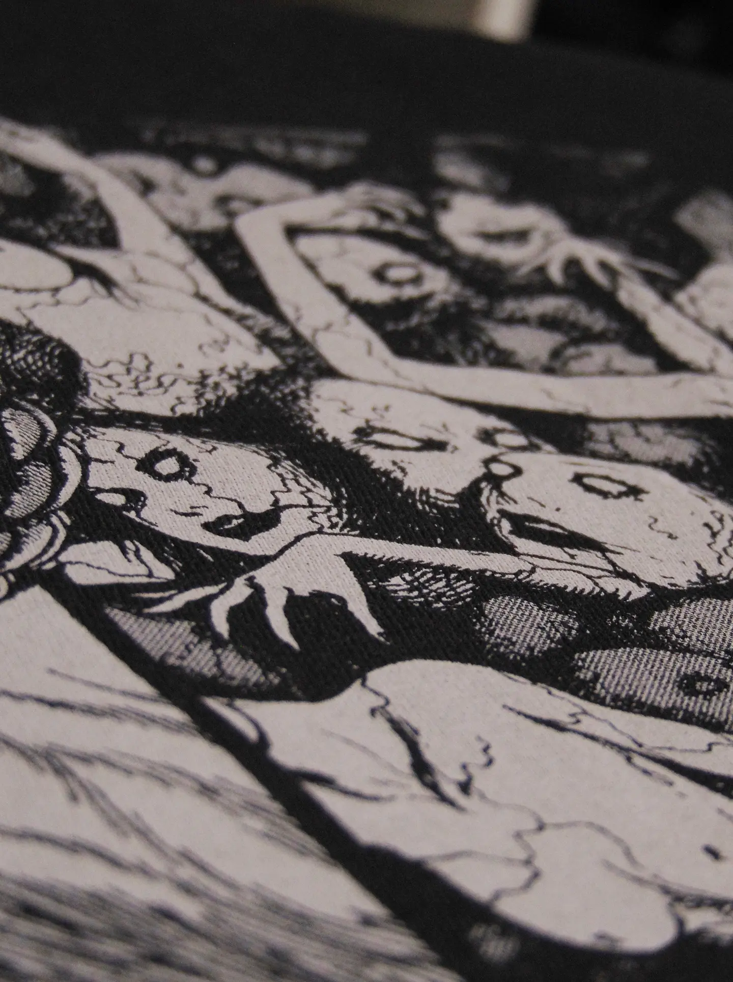 Polera Junji Ito art 3