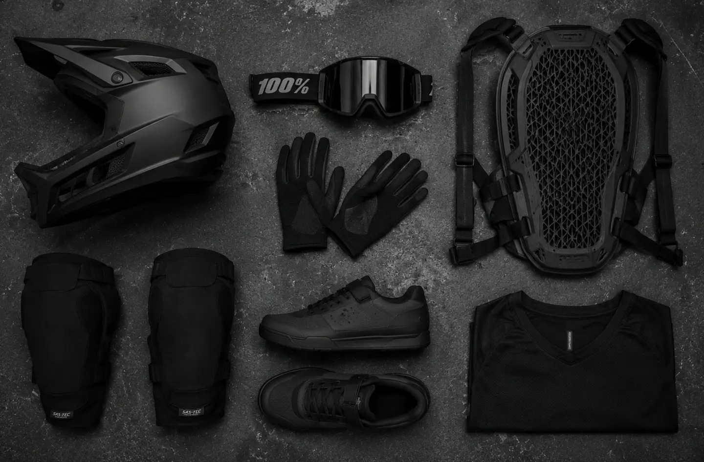 EQUIPAMIENTO PARA CADA RIDER 