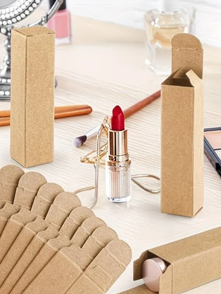 CAJA PARA LABIALES O PERFUMEROS 2X2X8.5 CMS NEGRA Y KRAFT 6