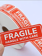 STICKER FRAGILE HANDLE WITH CARE DE 2.5 CM X 7.6 CM ROJO - thumbnail 2
