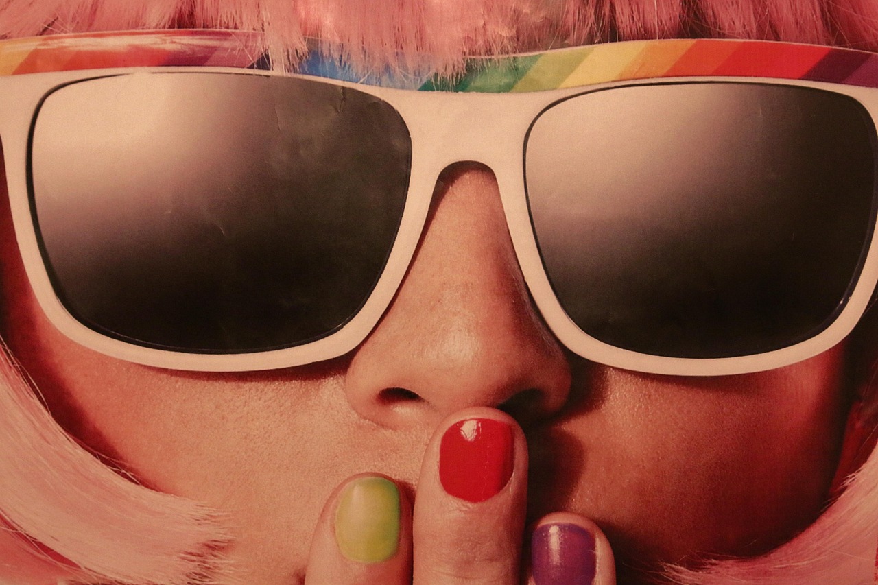 EYEWEAR