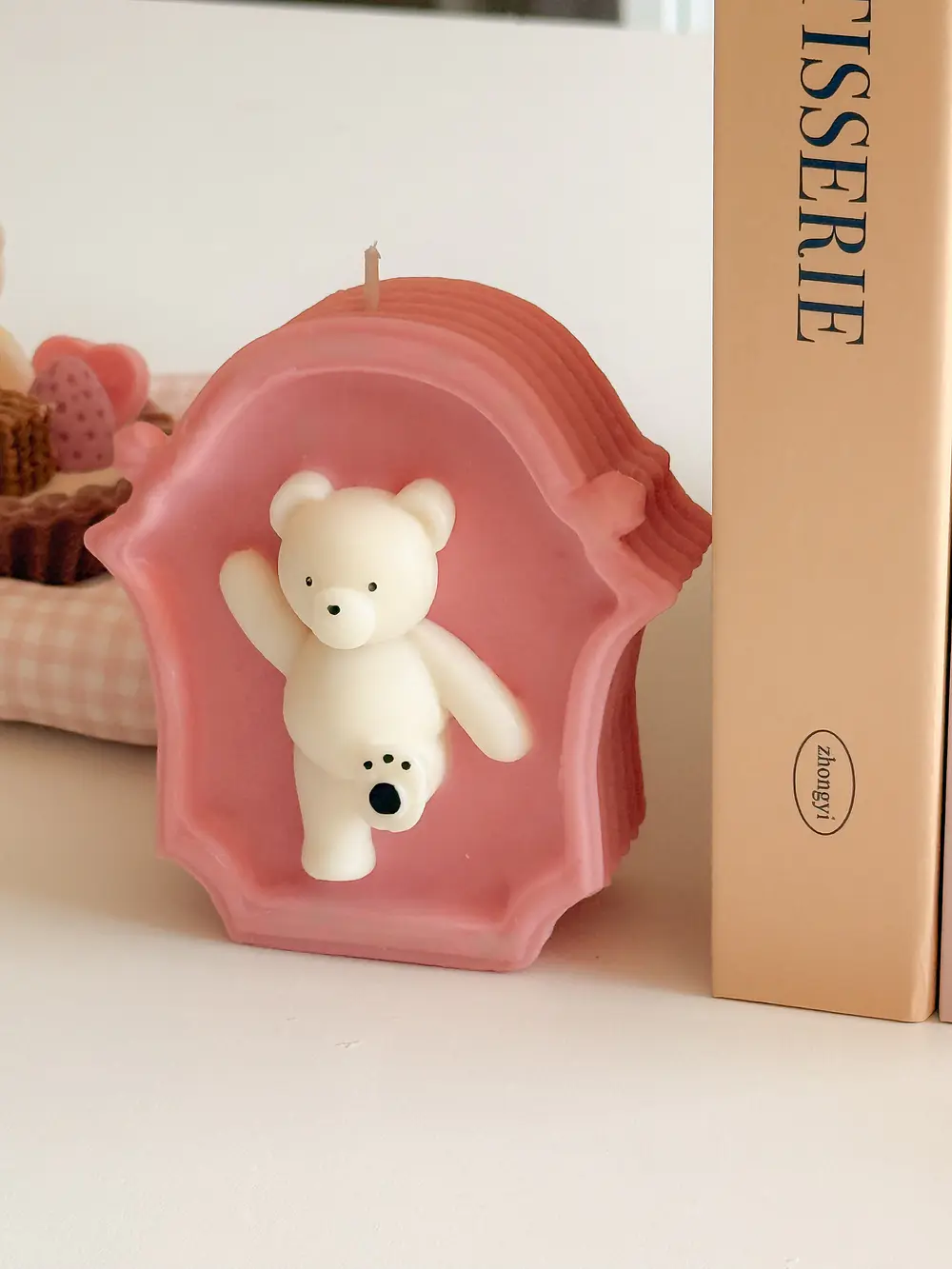 Teddy Frame Candle Pink 🧸✨ 2