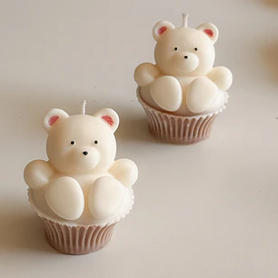 Teddy Cupcake Candle 🧁🧸