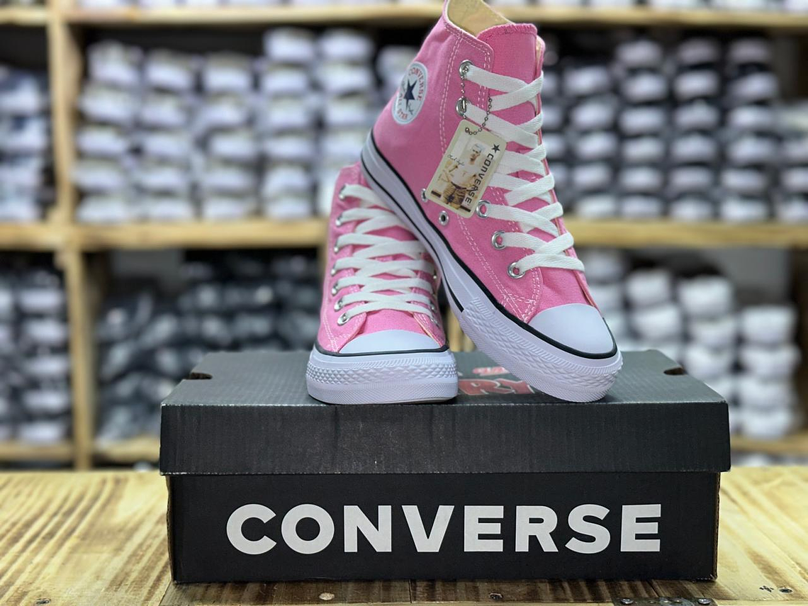 BOTA CONVERSE CHUCK TAYLOR ALL STAR UNISEX COLOR ROSADO  1