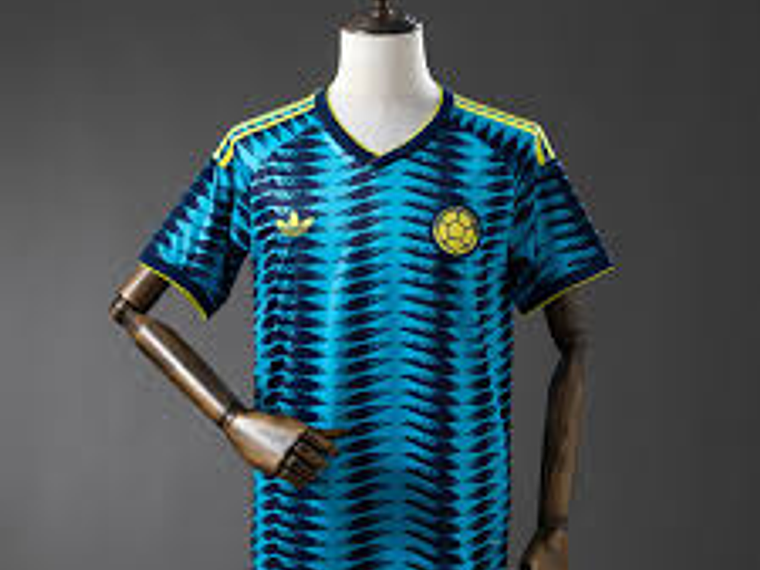 Camiseta Oficial Selección Colombia 2026 – Modelo Titular (Hombre y Mujer) 2