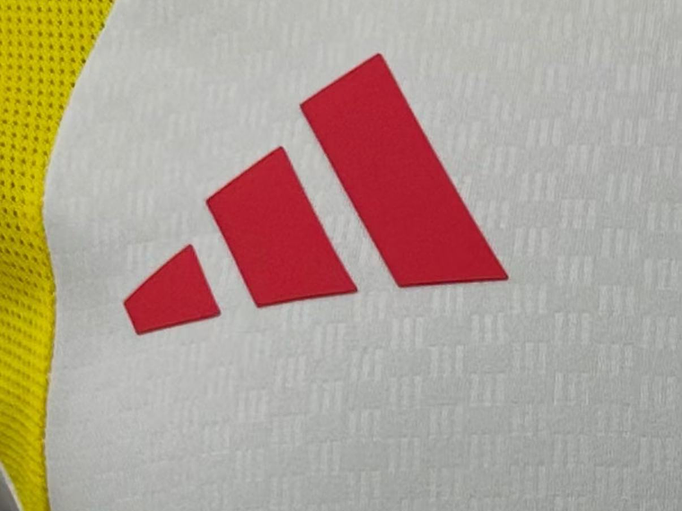 Camiseta Entreno Blanca de hombre y Dama Mundial 26 4