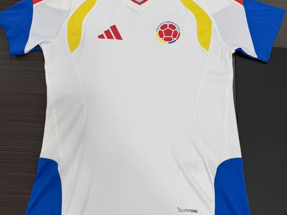 Camiseta Entreno Blanca de hombre y Dama Mundial 26 6