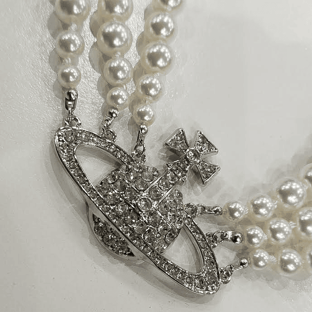 [COLLAR VW] Collar bootleg VIVIENNE WESTWOOD ( orb brillante grande con circones, triple tira de perlas) 2