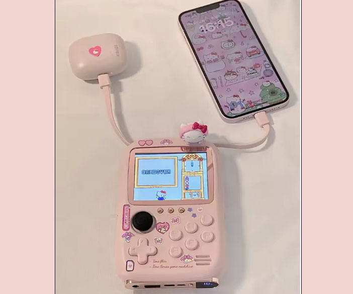 Mini Power Bank Kitty Console de Jogos Portátil Retrô com Tela Colorida e Luz Suave 3