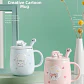 Caneca de cerâmica fofa com desenho de gato, colher, tampa e suporte para celular integrado - Thumbnail 3