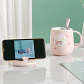 Caneca de cerâmica fofa com desenho de gato, colher, tampa e suporte para celular integrado - Thumbnail 4