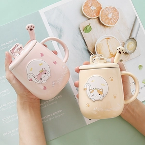 Caneca de cerâmica fofa com desenho de gato, colher, tampa e suporte para celular integrado 1