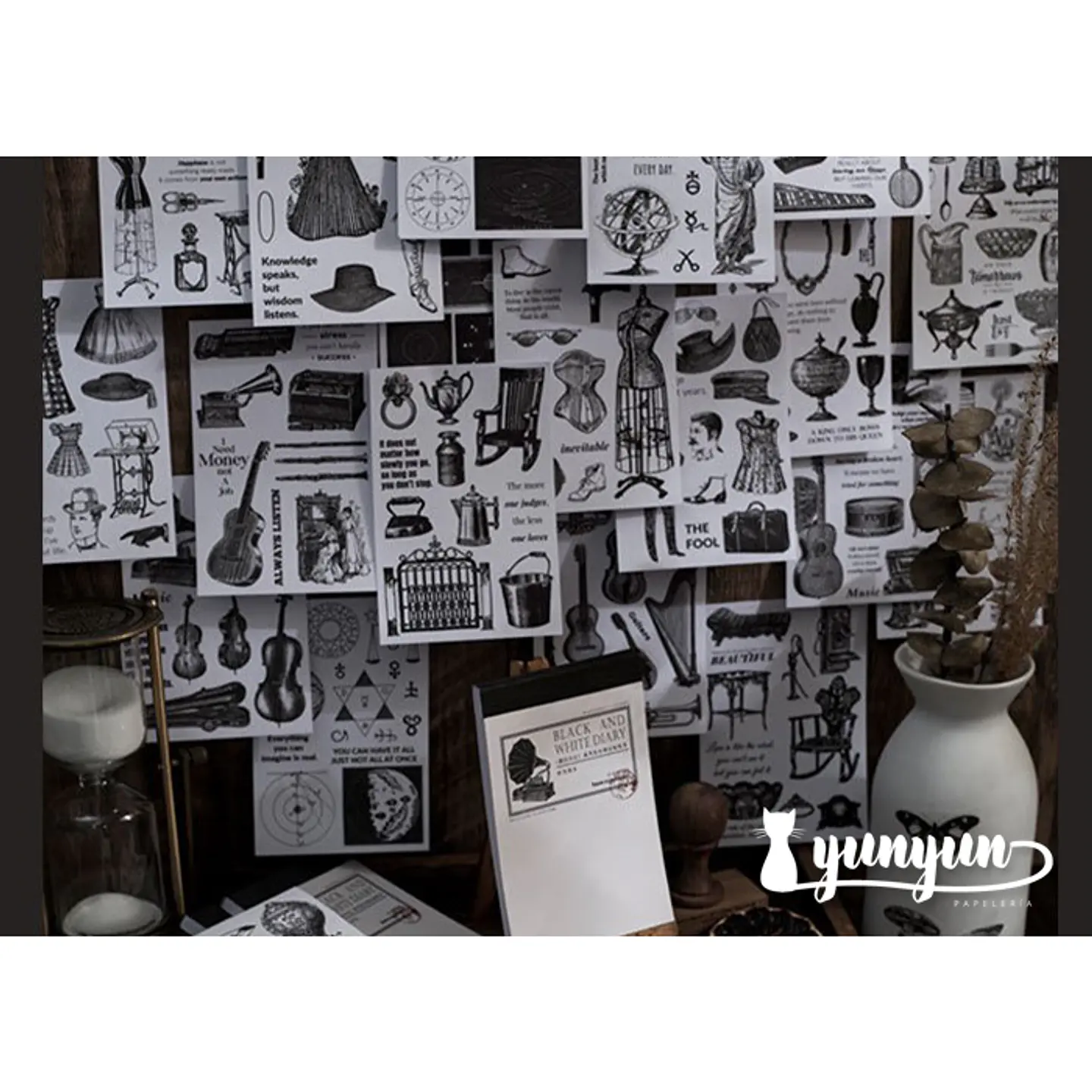 Sticker Book Black and White Diary - 30 pzas 6