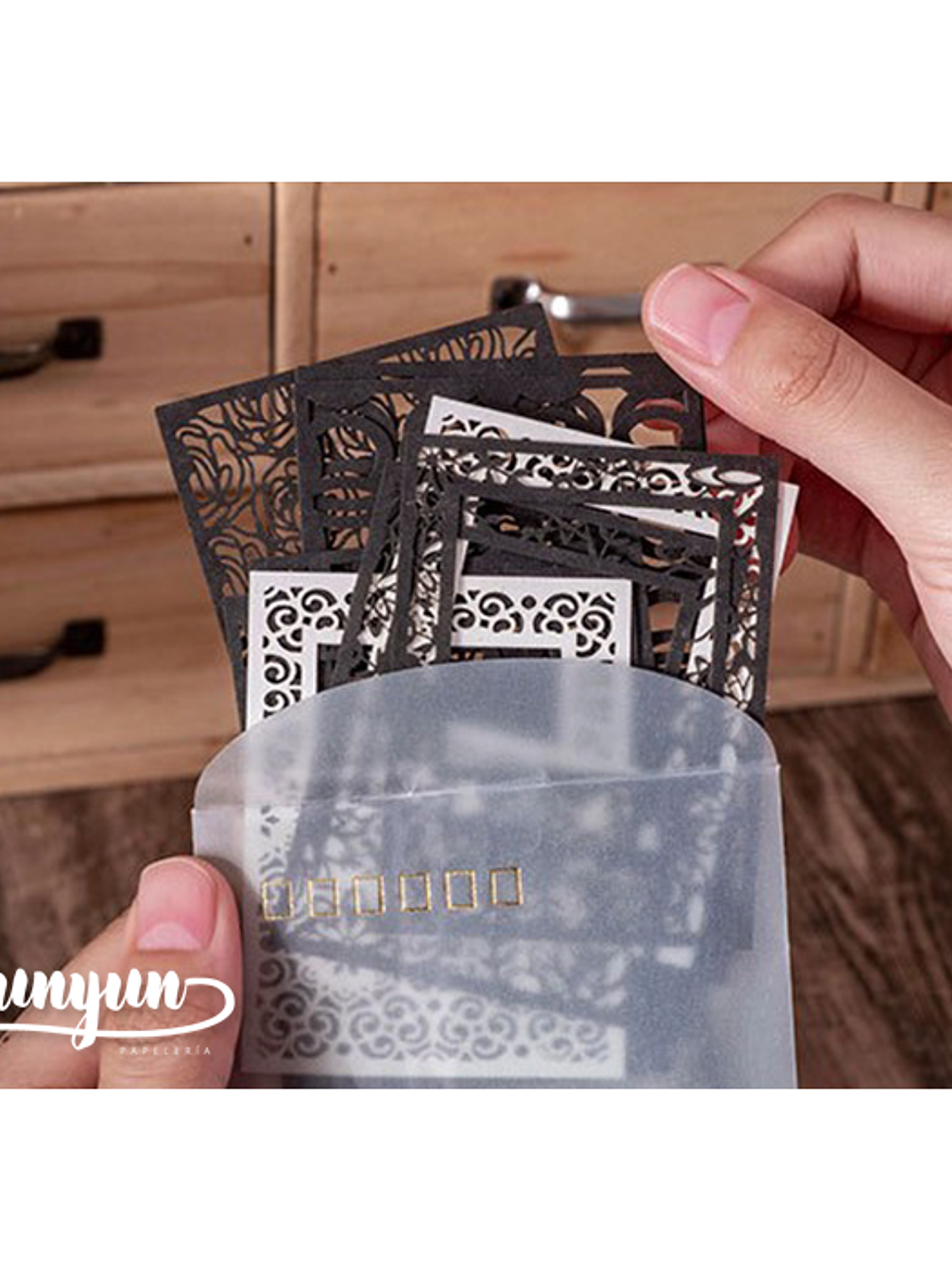 Papeles Embossed Postman - 20 pzas 10