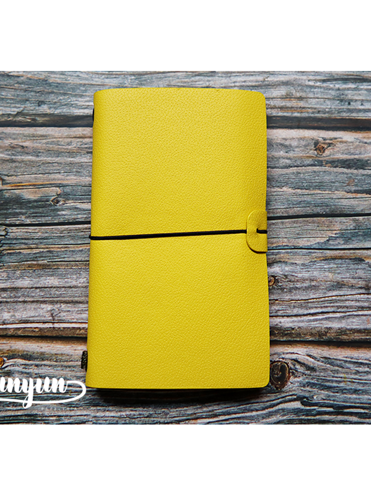 Traveler's Notebook - Amarillo 1