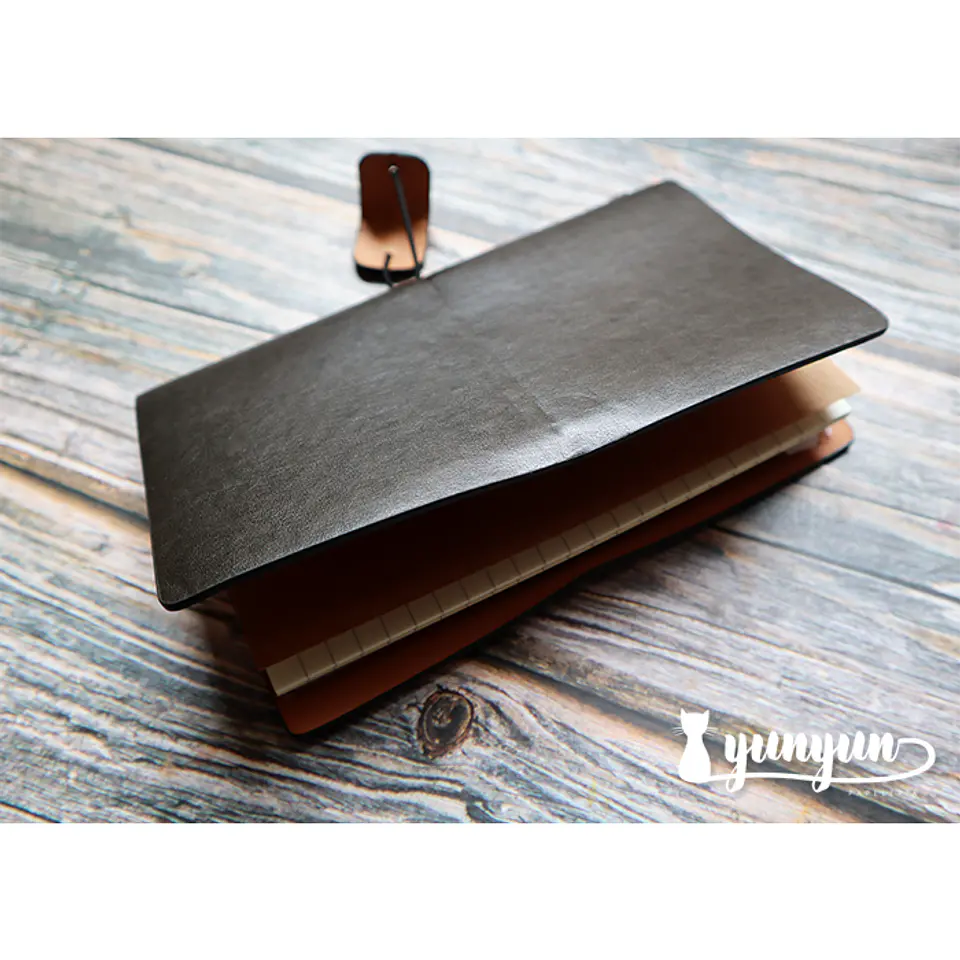 Traveler's Notebook - Negro 4