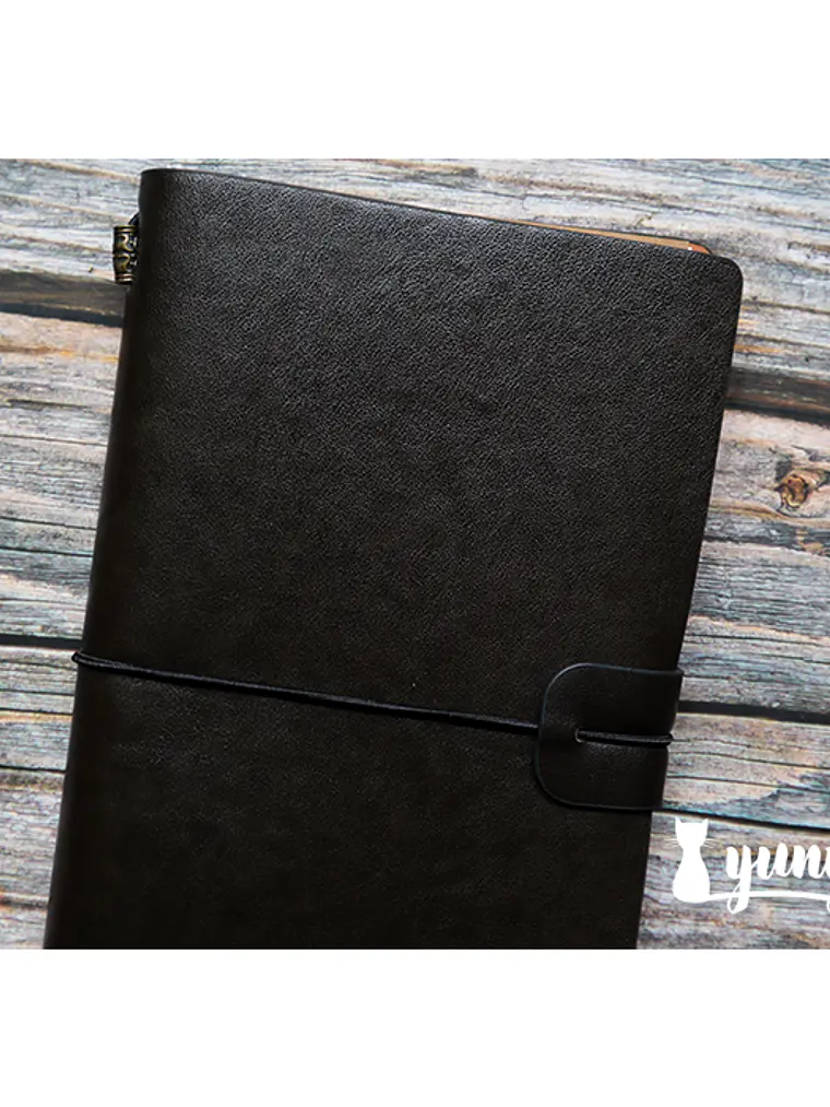 Traveler's Notebook - Negro 9