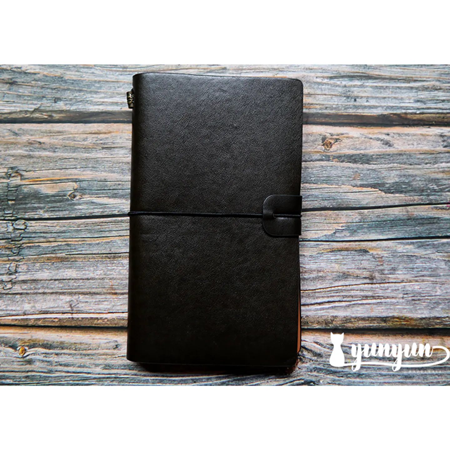 Traveler's Notebook - Negro 1