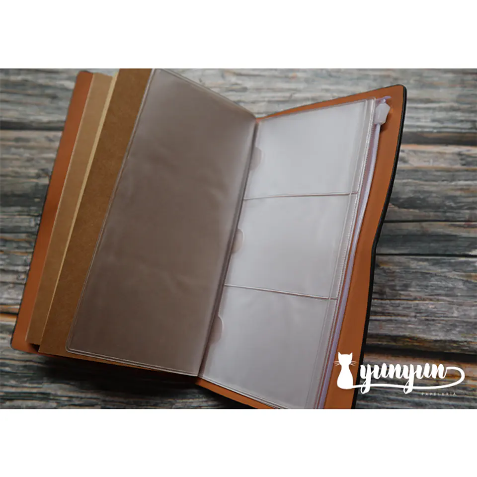 Traveler's Notebook - Negro 8