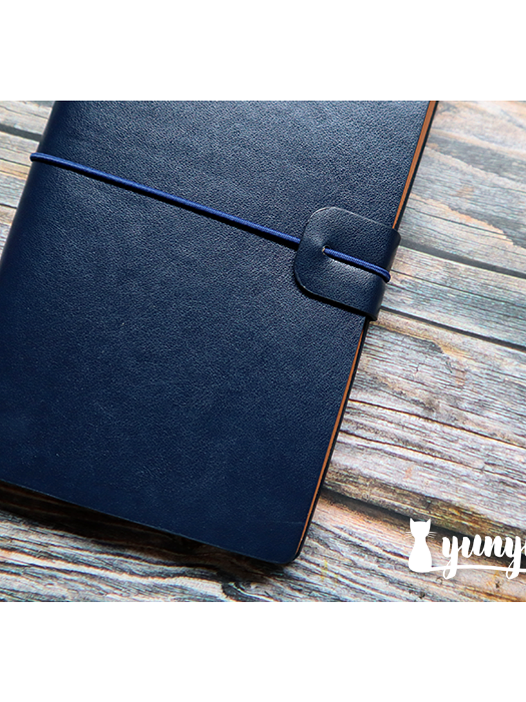 Traveler's Notebook - Azul marino 9