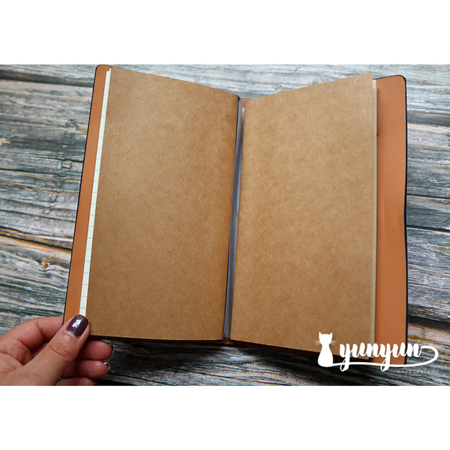 Traveler's Notebook - Azul marino 10