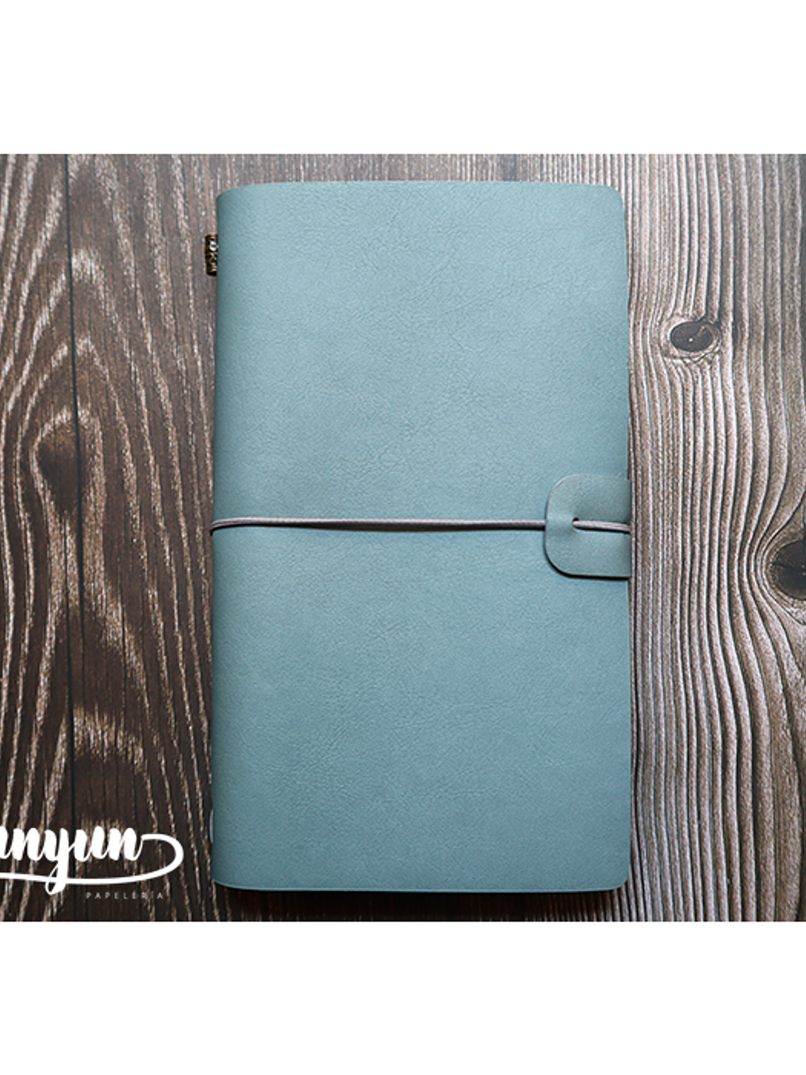 Traveler's Notebook - Celeste 1