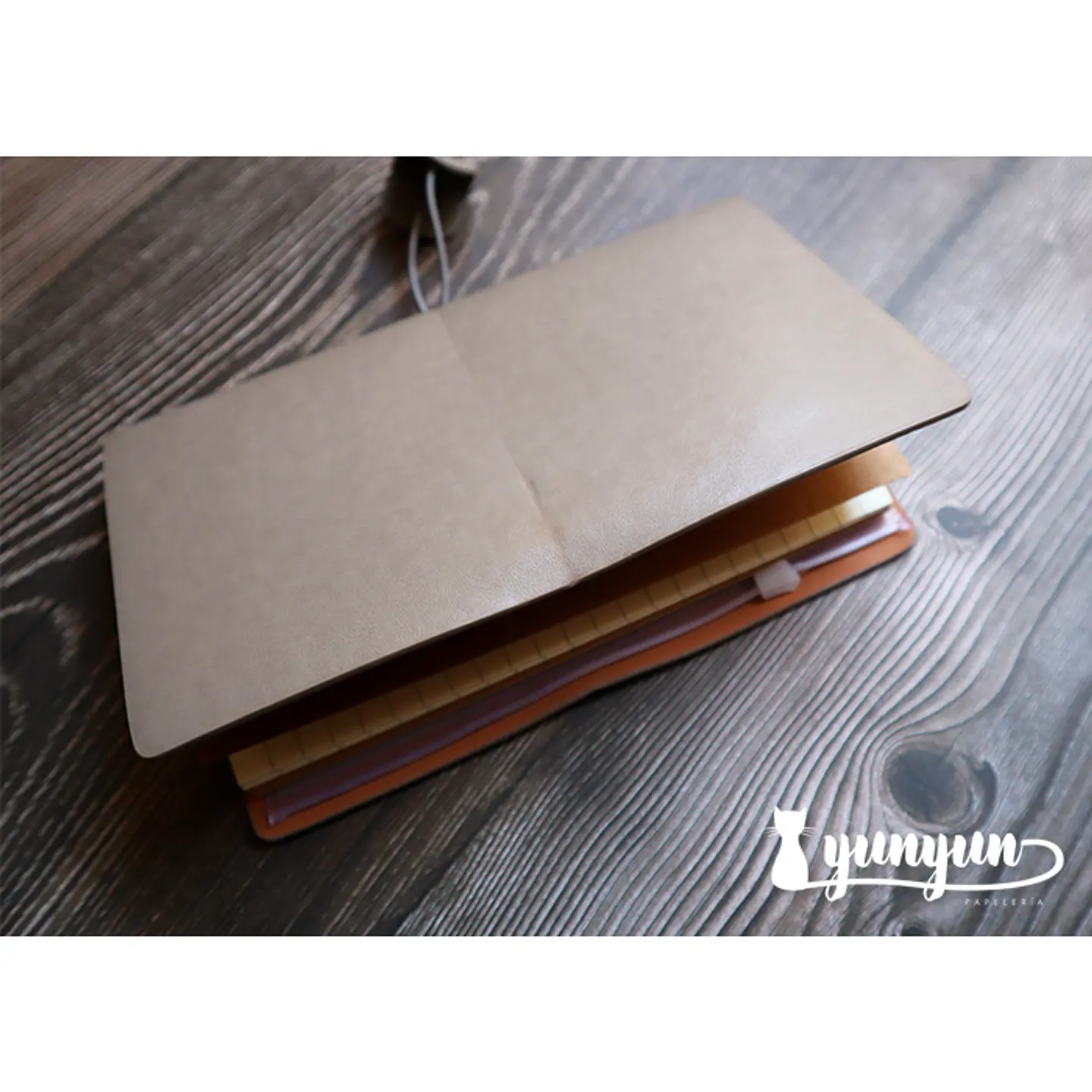 Traveler's Notebook - Gris 6
