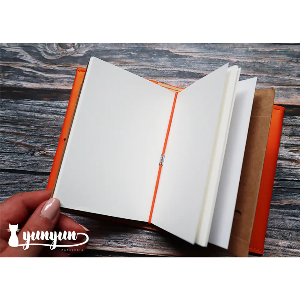 Libreta Travel Sim Naranja - 14x10,2cm 2