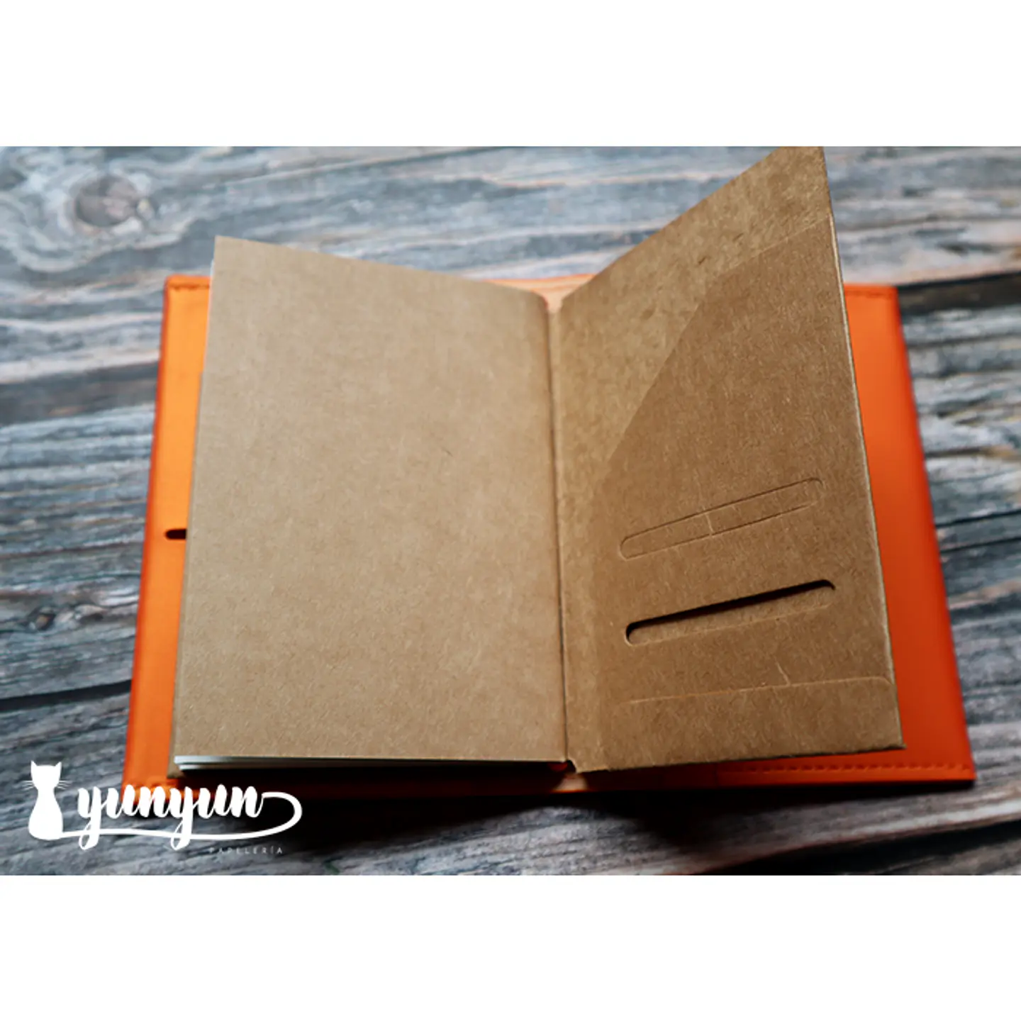 Libreta Travel Sim Naranja - 14x10,2cm 3