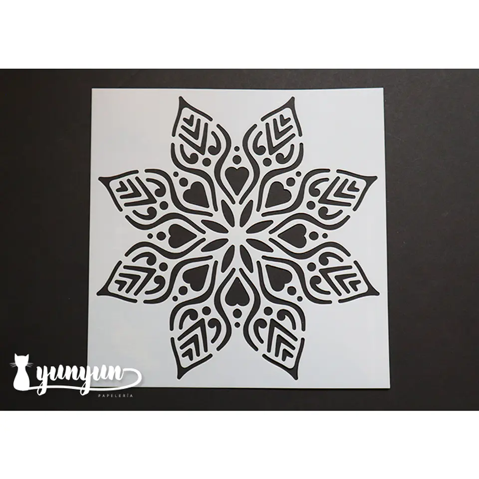 Stencil Flor Corazones - 15x15cm 1