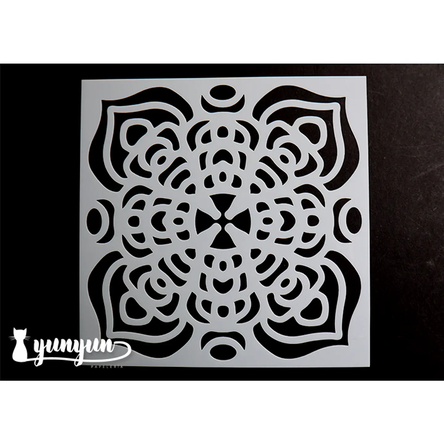Stencil Mandala I - 15x15cm 1