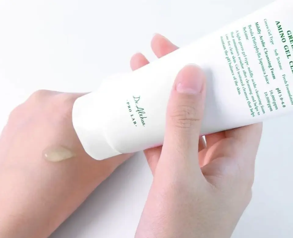 Dr Althea - Green Relief Amino Gel Cleanser 3
