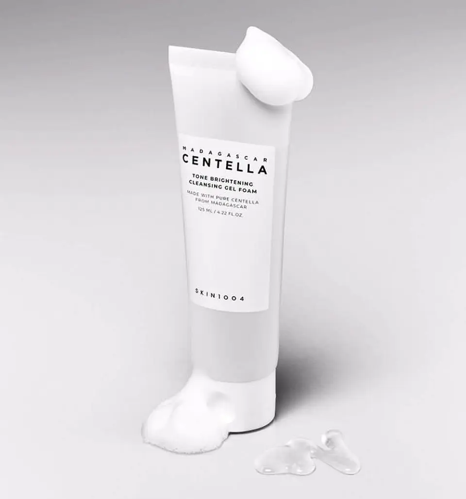 SKIN 1004 - Madagascar Centella Tone Brightening Cleansing Gel Foam [125ml] 2