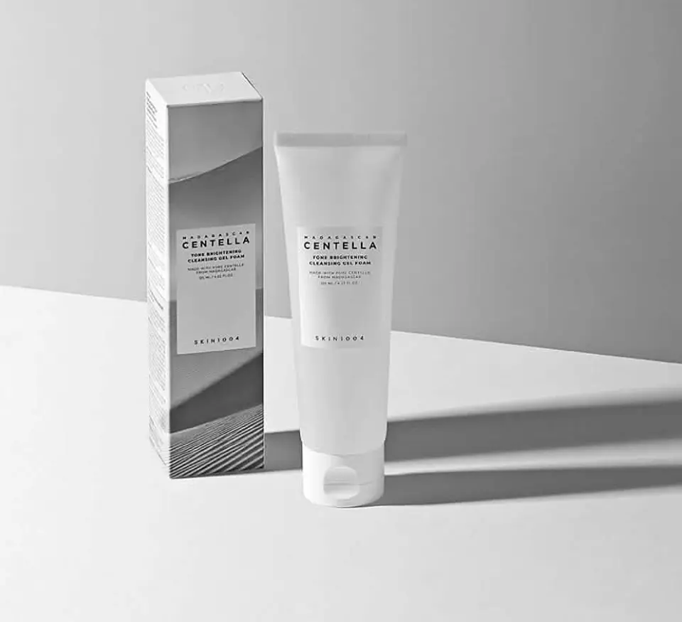 SKIN 1004 - Madagascar Centella Tone Brightening Cleansing Gel Foam [125ml] 3
